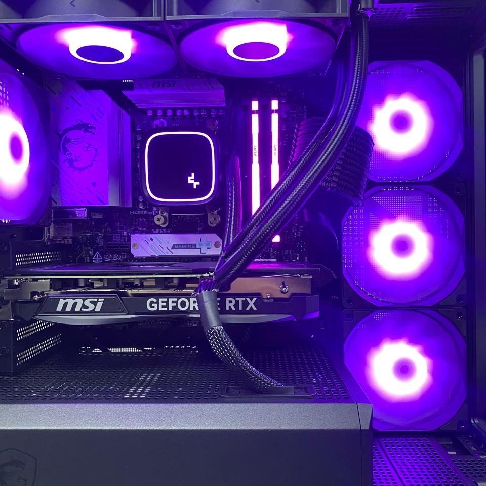 HYPERION PC - AMD Ryzen 7 9700X UP TO 5.50 GHz, GeForce RTX 5070 Ti, 16GB ddr5 ram, 1TB NVME, 850W 80 Plus PSU, win 11 pro
